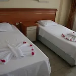 Hotell Ekin 2*
